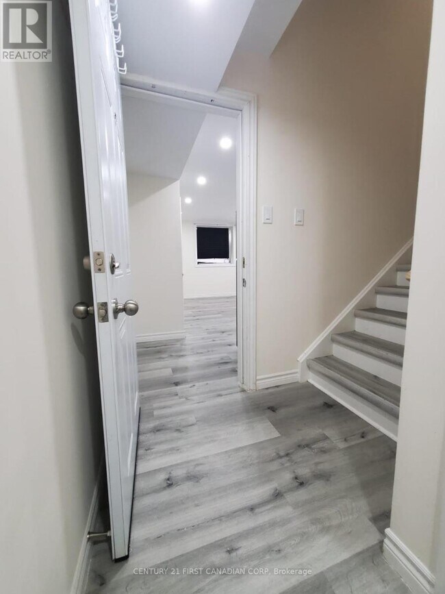 Photo du bâtiment - 289 Middleton Ave