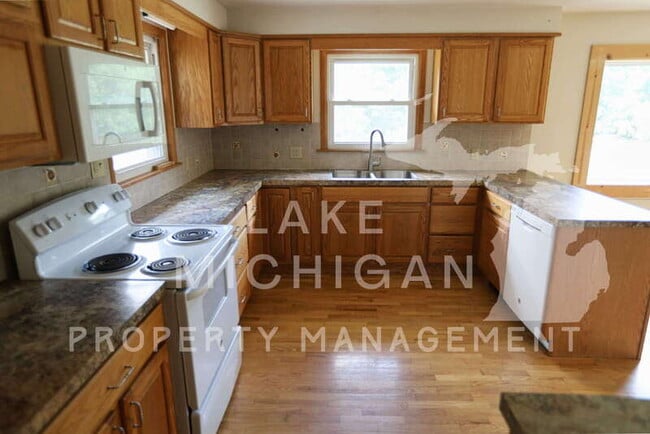 Building Photo - 3108 Ottogan St