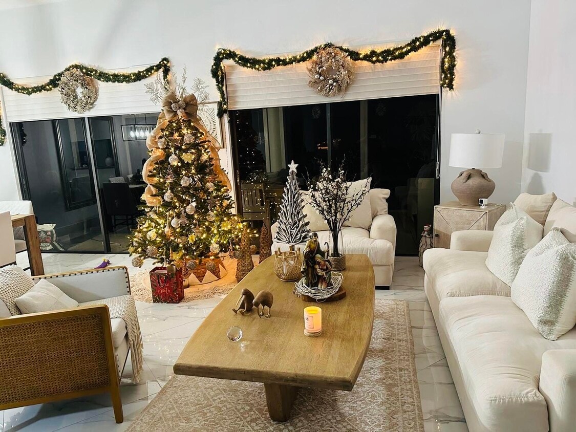 Foto principal - 18266 Covina Way