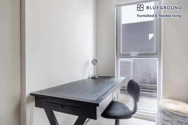 Foto del edificio - 3630 Overland Ave