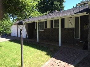 220 Sherman Dr