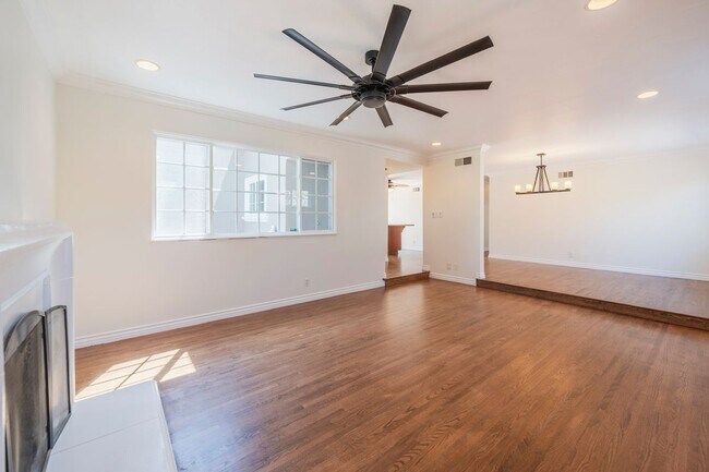 Foto del edificio - 15871 Belfast Ln
