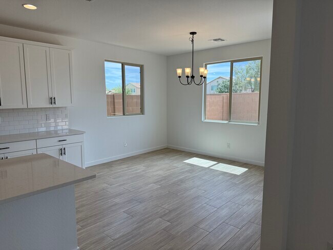 Dining nook - 40563 W Michaels Dr