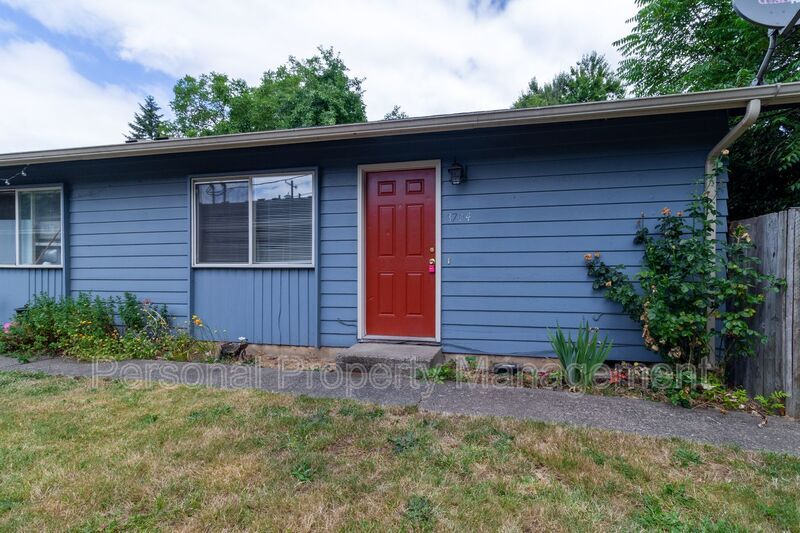 Foto principal - 3704 R St