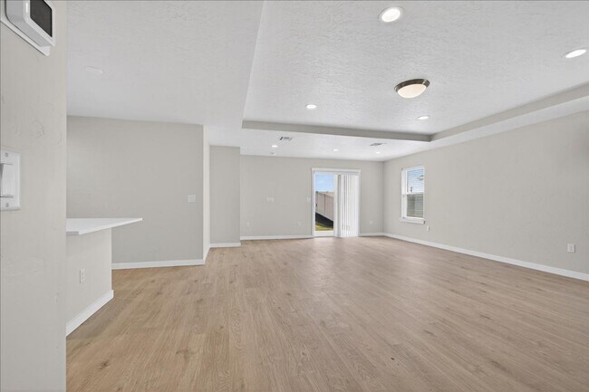 Foto del edificio - Brand New 3BR/2BA Single-Level Home - Community Pool, Park & Easy I-84 Access