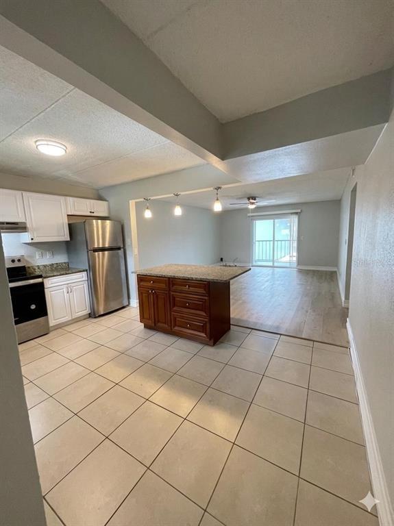Building Photo - 2835 Somerset Park Dr