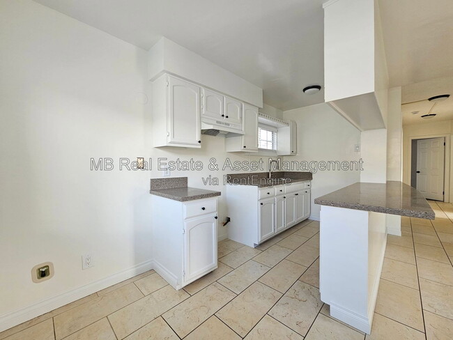 Foto del edificio - 1745 W 165th Pl