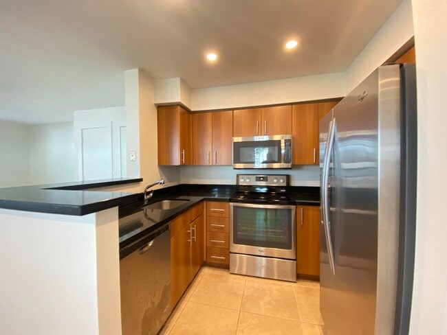 Building Photo - 1275 Crystal Way
