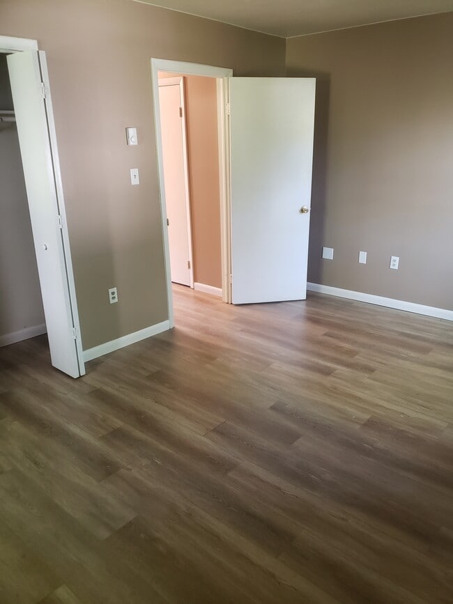 Building Photo - 27 Doris Drive