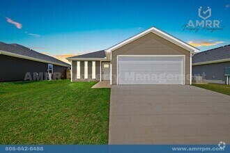 Building Photo - 409 Honeybee Ave