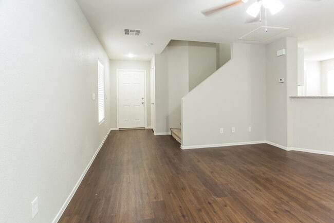 Foto del edificio - 8417 Warthen Meadows St