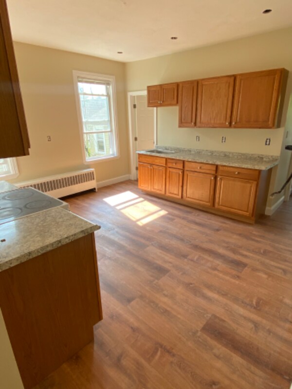 23 Enfield St, Worcester, MA 01602 Room for Rent in Worcester, MA