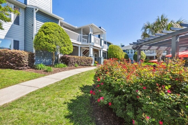 Foto del edificio - Palmetto Place Apartments