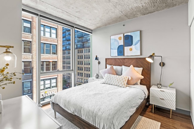 Foto del edificio - 600 W Jackson Blvd