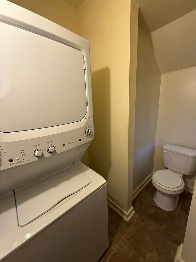 Foto del edificio - Beautiful Studio For Rent. Great Location ...