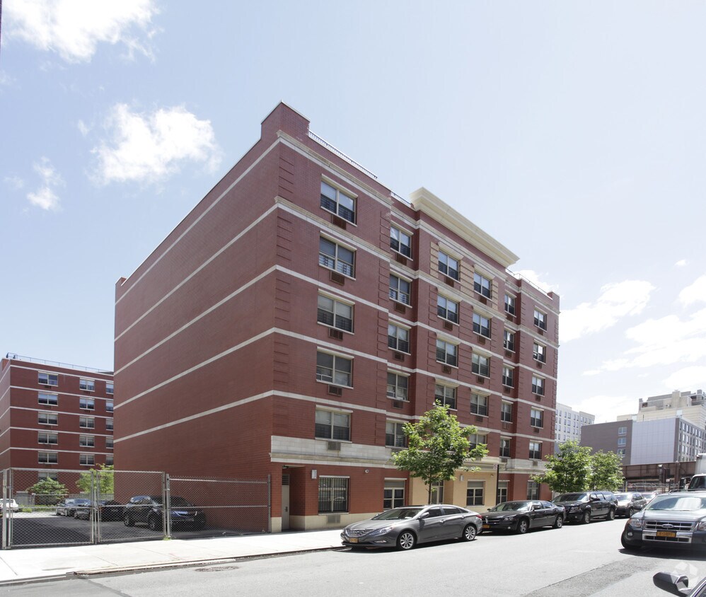 Primary Photo - 53-57 E 131st St