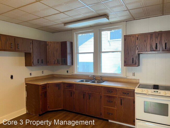 Building Photo - 4 br, 1 bath House - 1660 N College