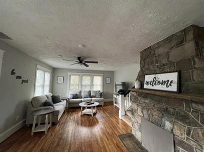 Building Photo - All New Paint-Pet-friendly 4BR home in Front Royal with spacious living.