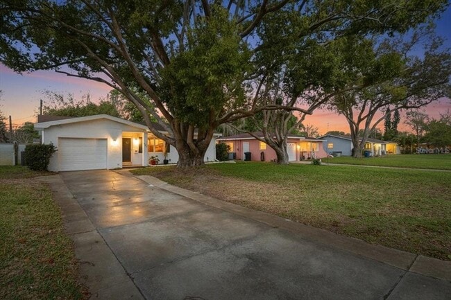 Foto del edificio - 5897 5th St S