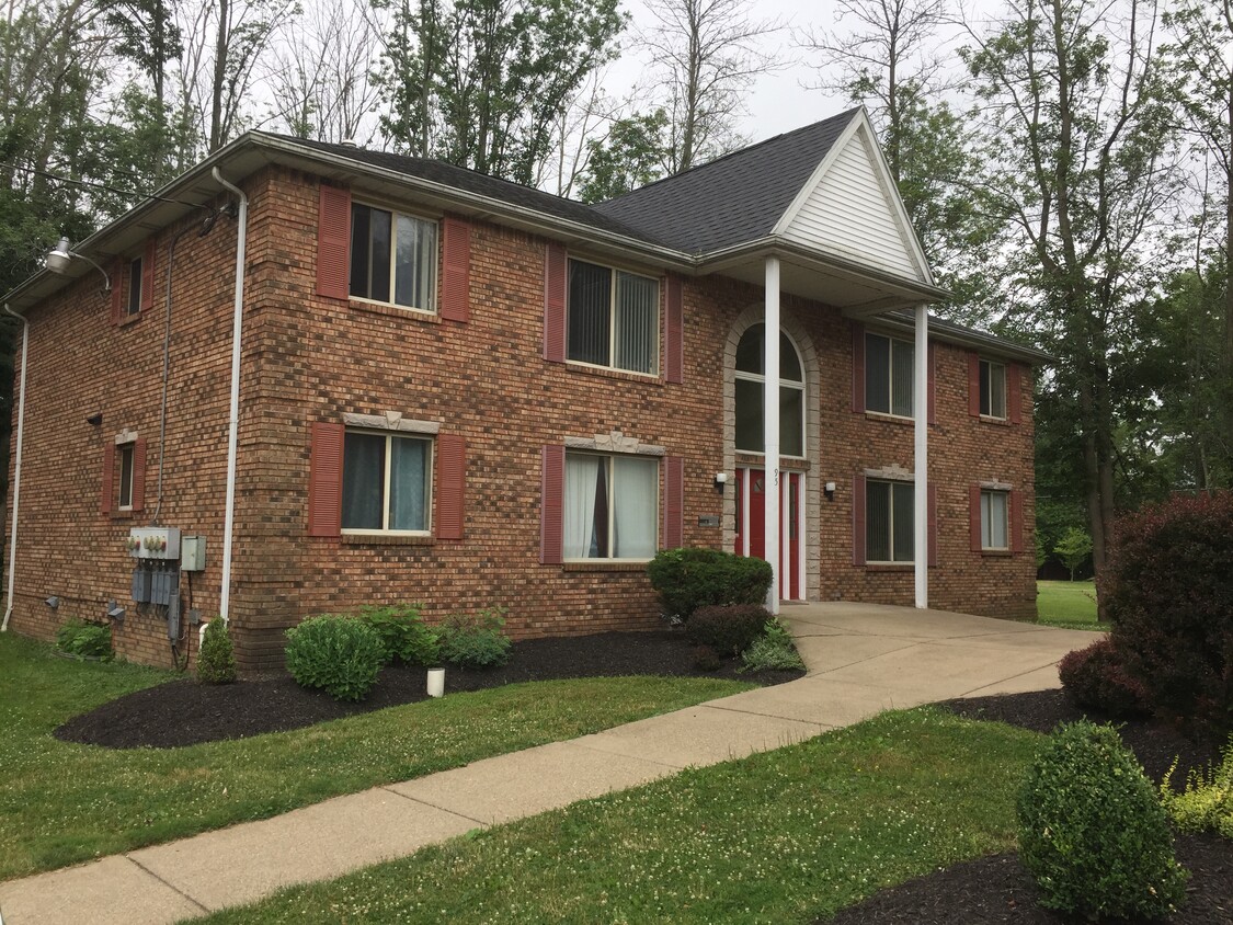 Primary Photo - 91 Creekside Dr