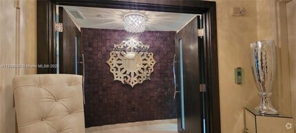 Building Photo - 1331 Brickell Bay Dr