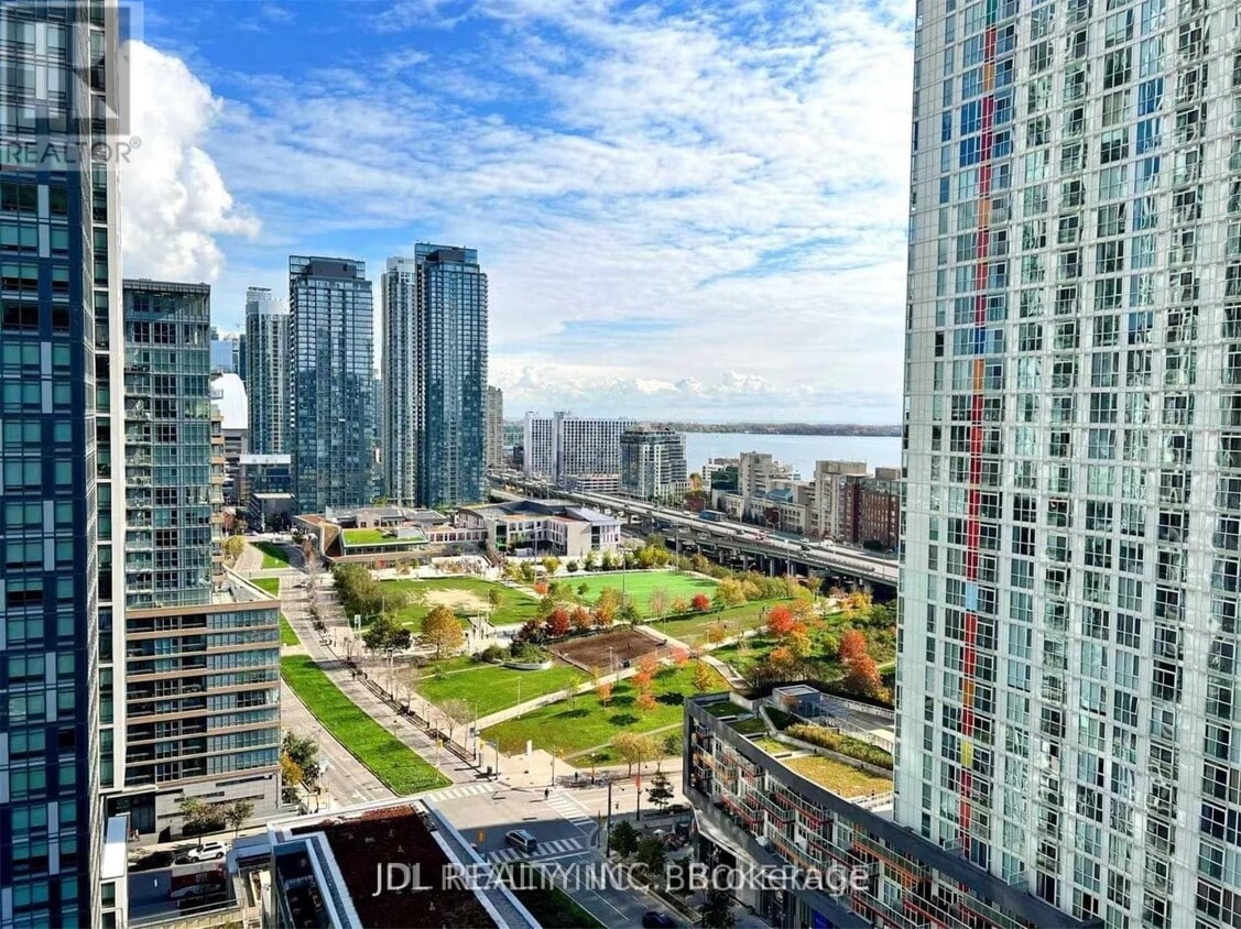 Primary Photo - 170-1170 Fort York Blvd