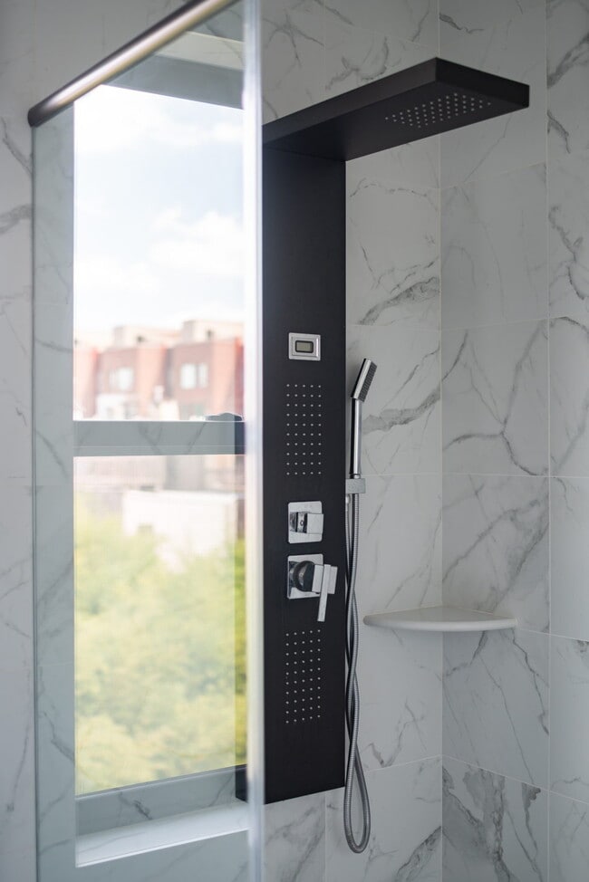 Photo - 930 N 2nd St Apartment