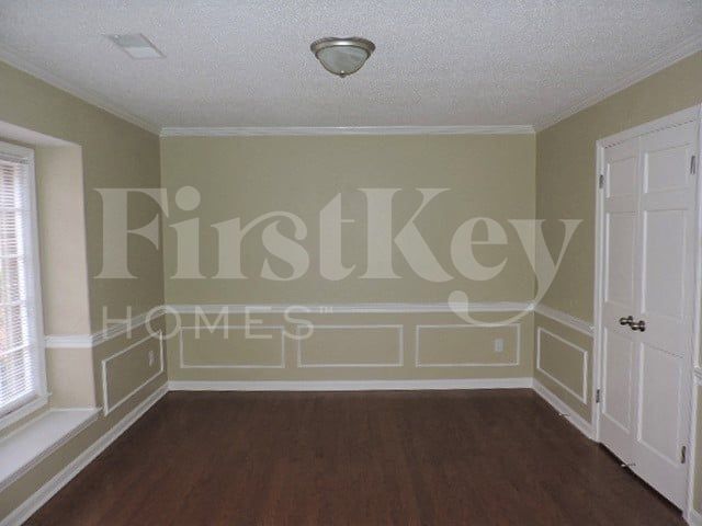 Foto del edificio - 143 Walnut Creek Rd