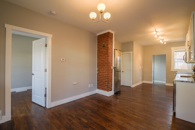 Building Photo - 529 Cherokee Street