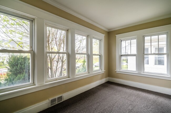 Building Photo - 223 Virgil Ave