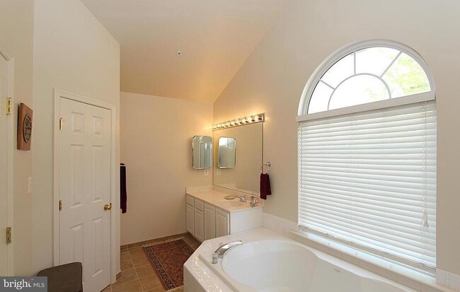 Foto del edificio - 537 Longhorn Crescent