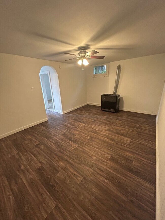 Photo - 441 N Center St Apartment