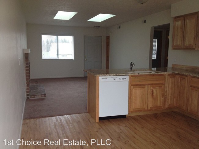 Building Photo - 2 br, 1 bath House - 724 Peachtree