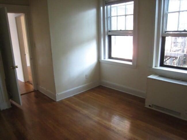 Building Photo - 1991 Commonwealth Ave #12A Boston MA 02135