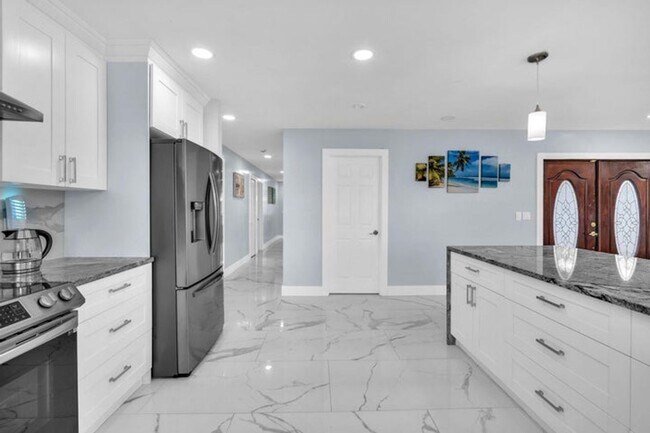 Foto del edificio - 4406 SW 37th Ave