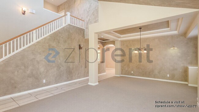 Foto del edificio - 5420 Hazelwood Ct