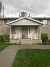 Building Photo - 988 E 900 S