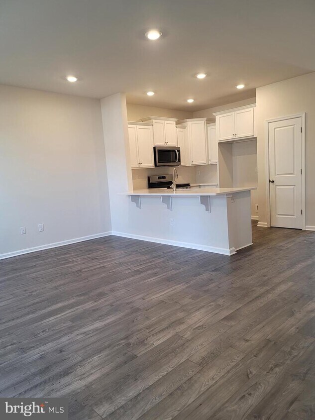 84 Peregrine Way, Burlington, NJ 08016 Townhome Rentals in Burlington