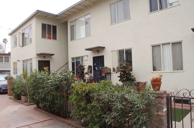 EXERIOR - 624 Pico Blvd