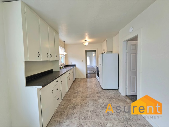 Foto del edificio - Charming 3-bedroom, 2-bathroom Home: Utili...