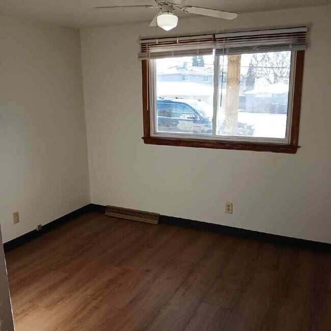Building Photo - 958 Gay Dr