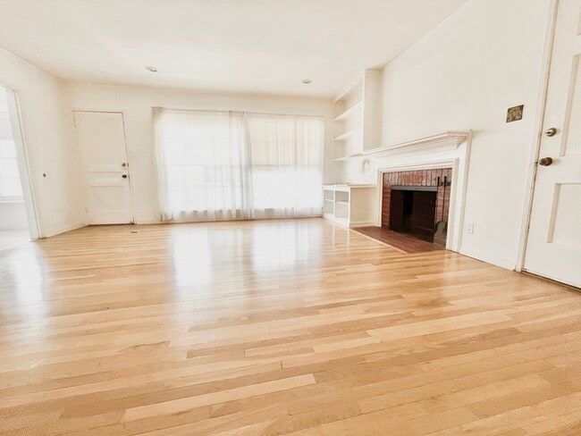 Foto del edificio - 1538 Veteran Ave