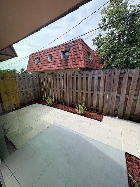 Foto del edificio - 5955 NW 20th St