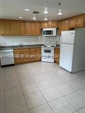 Foto del edificio - 8226 Crespi Blvd