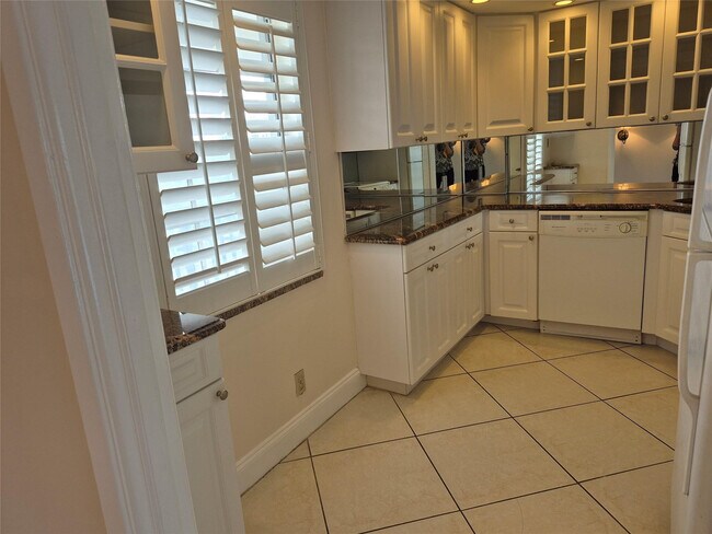 Foto del edificio - 2650 S Course Dr