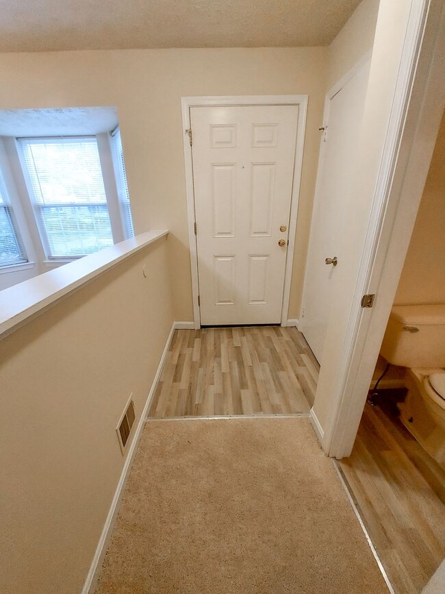 Building Photo - Beautiful 2BR 2BA Townhouse in Germantown ...