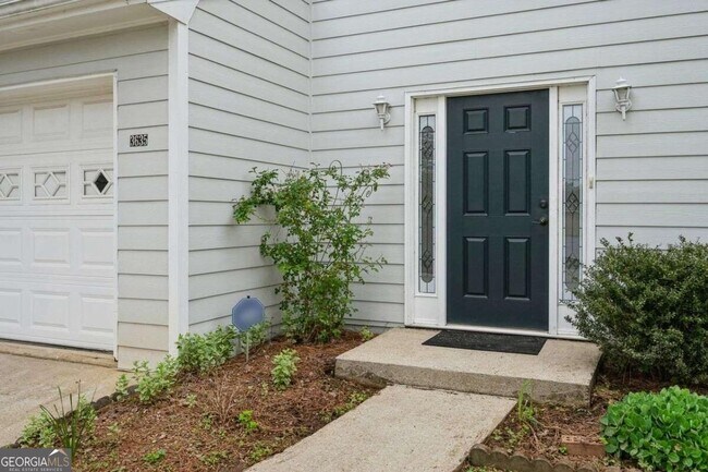 Building Photo - 3635 Darwin Pl