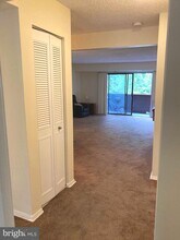 Building Photo - 9 Suntop Ct