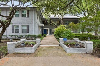 Building Photo - 6234 Bandera Ave
