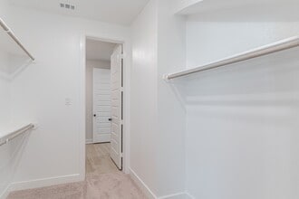 Building Photo - 119 Mockingbird Trails Dr